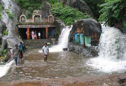 Kalhatti Waterfalls in Ooty