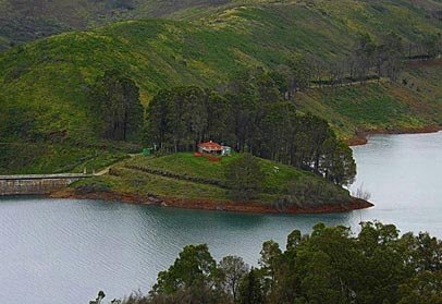 Mukurthi National Park and Lake in Ooty